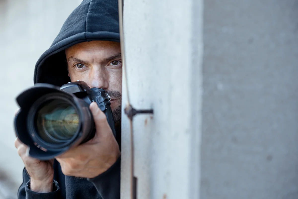 How to Tell if There Is a Spy in Your Workplace